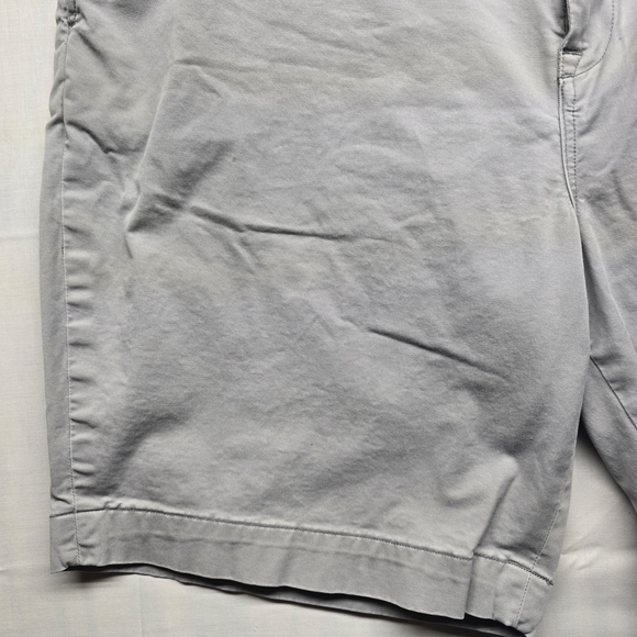 Polo by Ralph Lauren Light Gray Flat-Front Chino Shorts - Picture 2 of 10